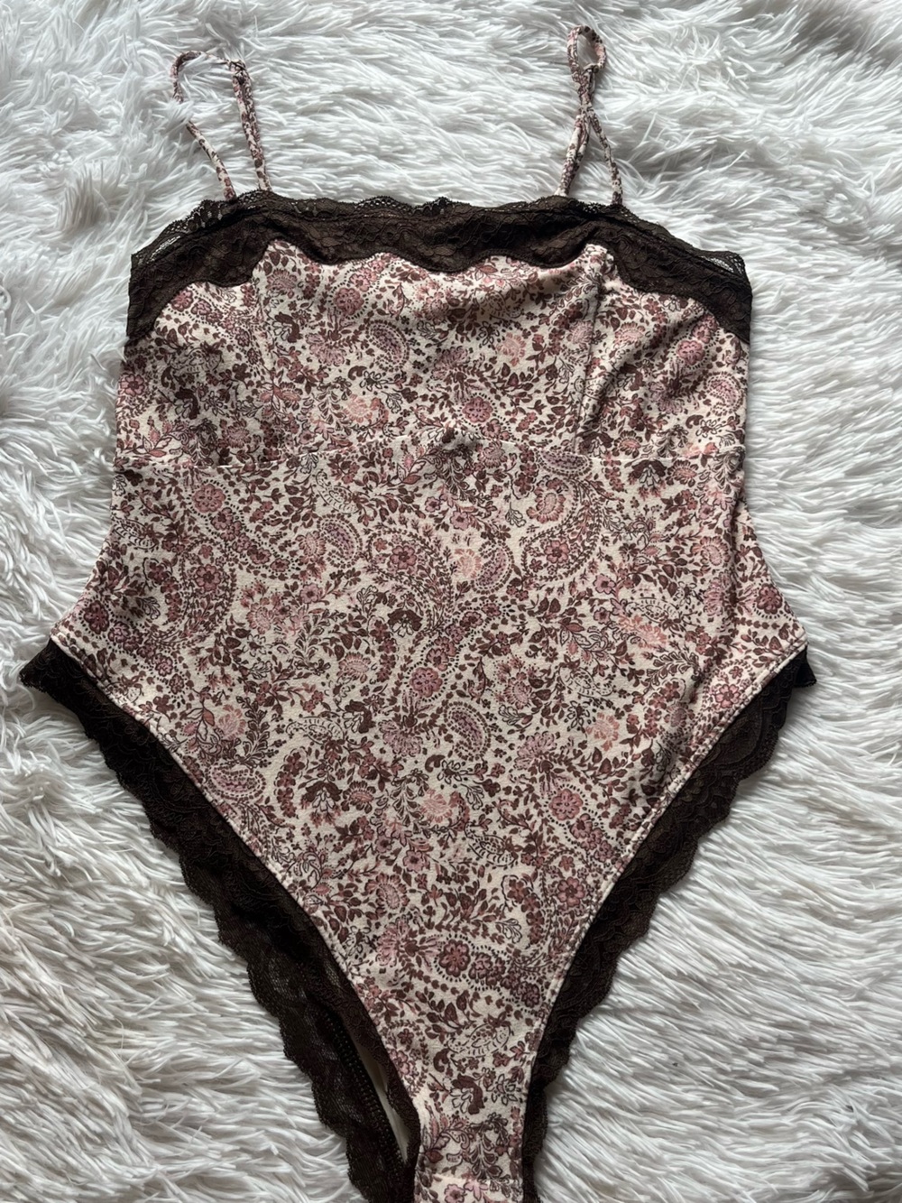 wild fable Pink Paisley Lace-Trim Halter Cami